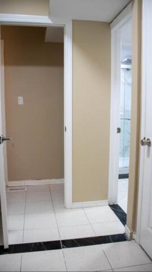 Riz Khan Peaceful Mississauga Home מראה חיצוני תמונה