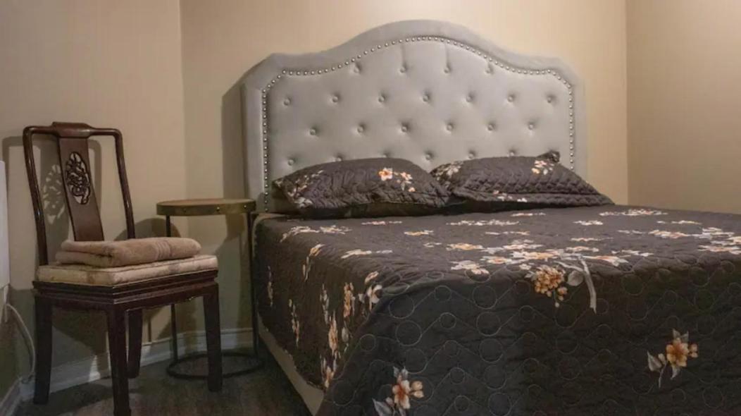 Riz Khan Peaceful Mississauga Home מראה חיצוני תמונה